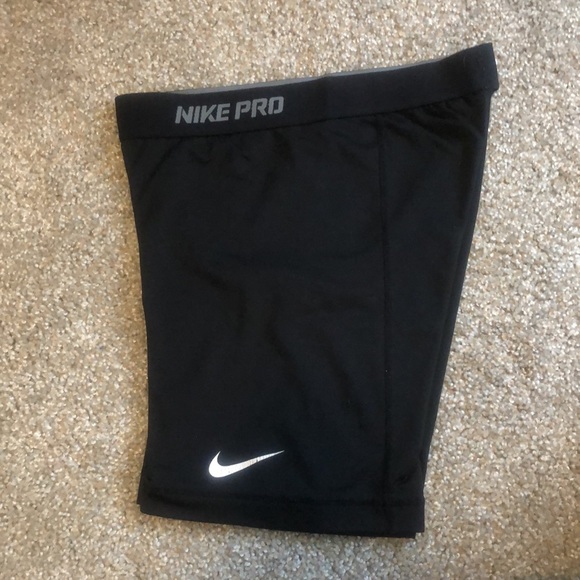 Nike pro 6” biker shorts - Picture 6 of 6